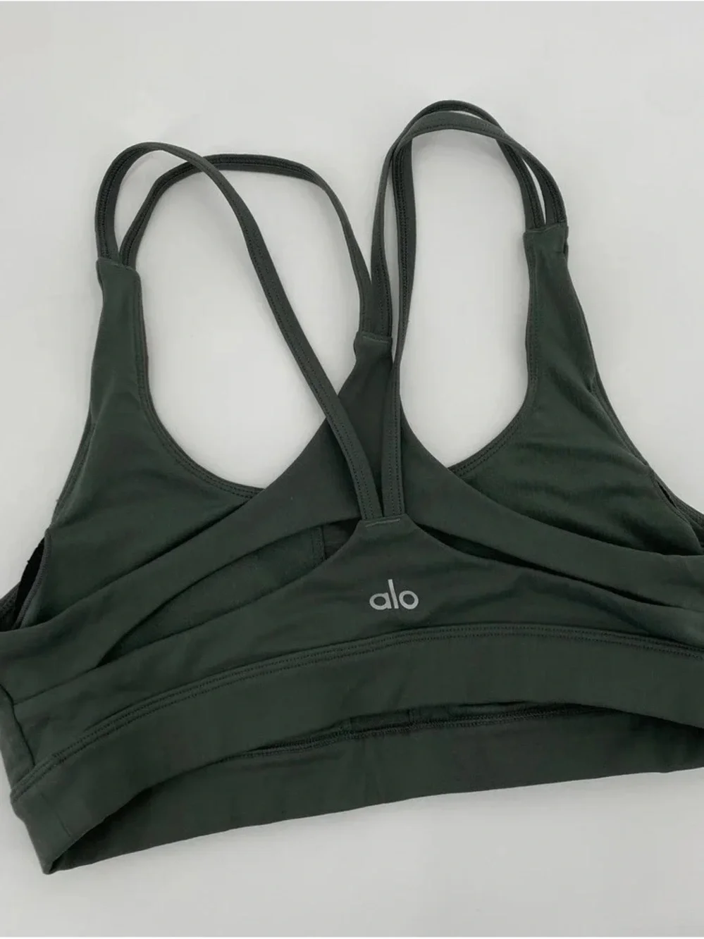 ALO Yoga Airbrush Suspension Sports Bra in Dark Green